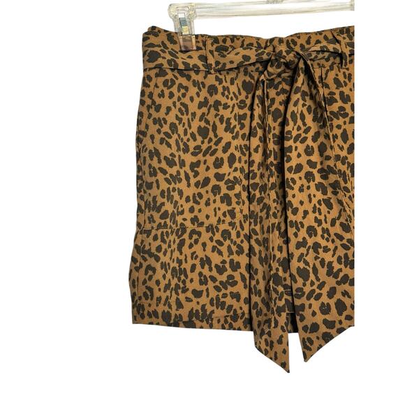 A new day animal print belted shorts size Medium - Picture 7 of 12